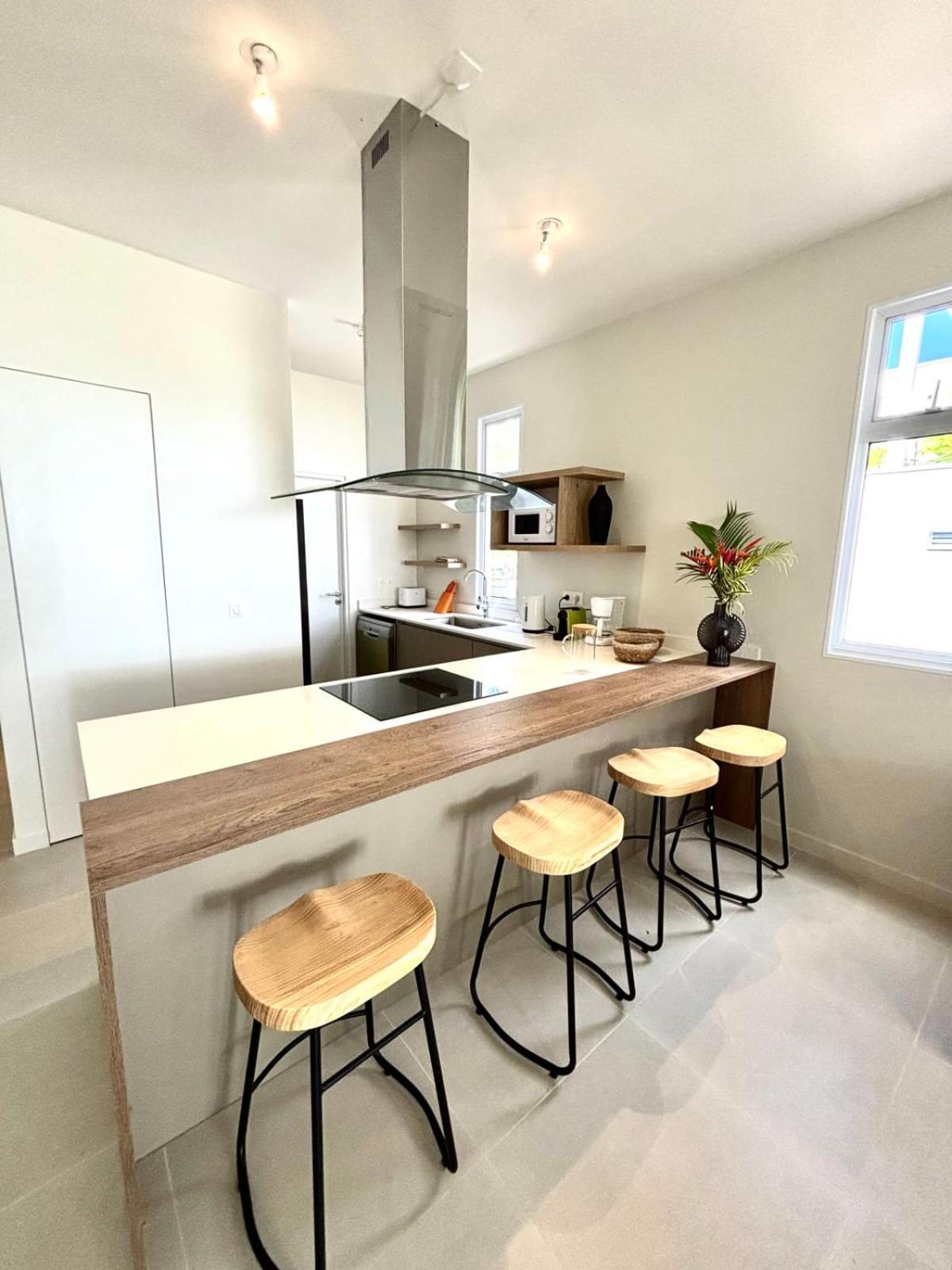 Gaia Lodge Seaside Paea Экстерьер фото