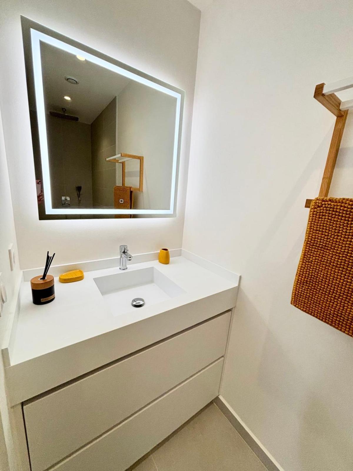 Gaia Lodge Seaside Paea Экстерьер фото
