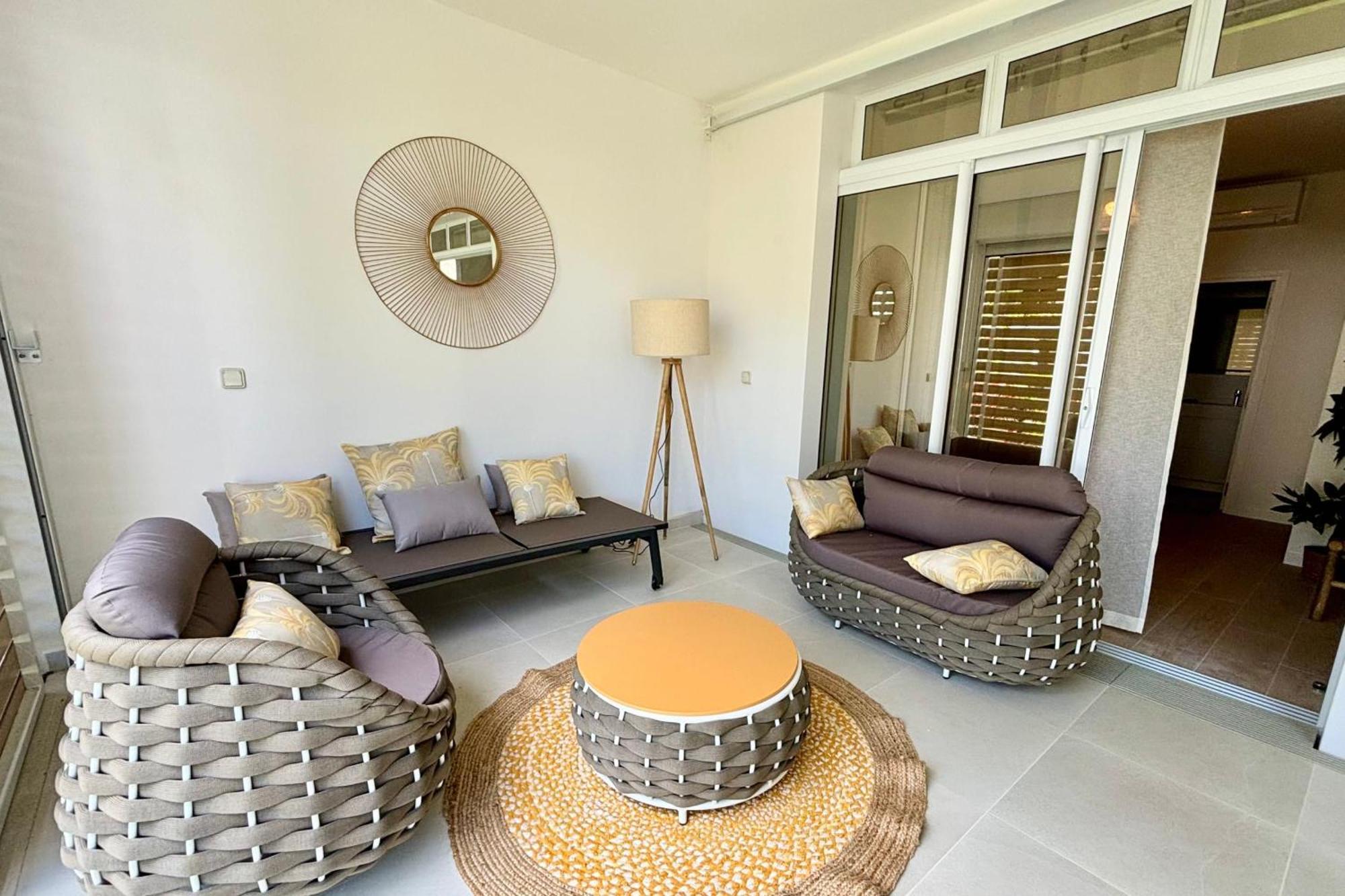 Gaia Lodge Seaside Paea Экстерьер фото