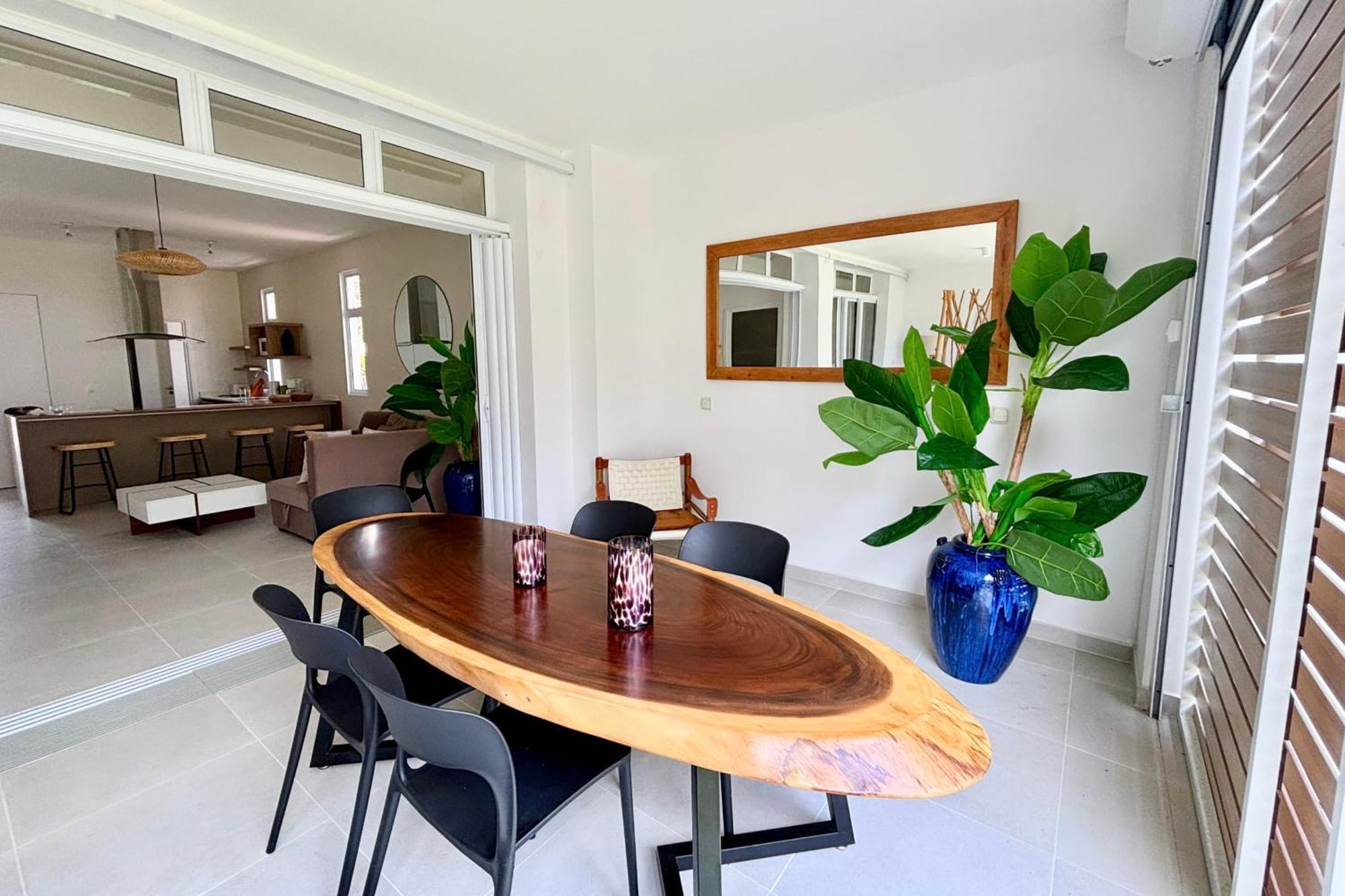 Gaia Lodge Seaside Paea Экстерьер фото